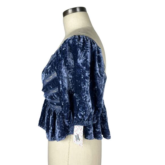 FREE PEOPLE Top Purple Velvet Wild Moon Twist Front Crop Top Lace Size Small NWT - Picture 2 of 8